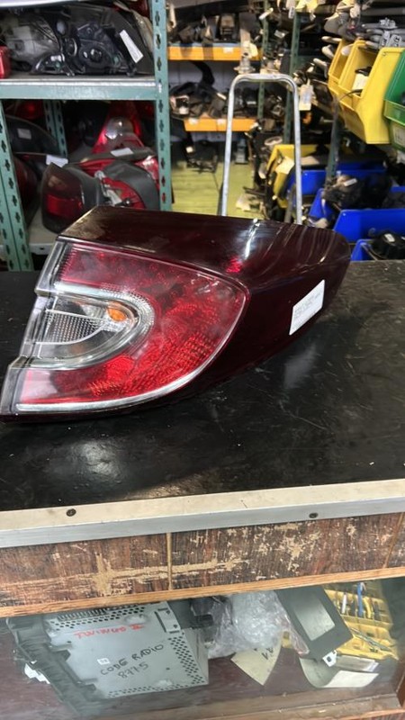 Feu Arriere Principal Droit (Feux) Renault Megane 3 Phase 1 Break 265500010r