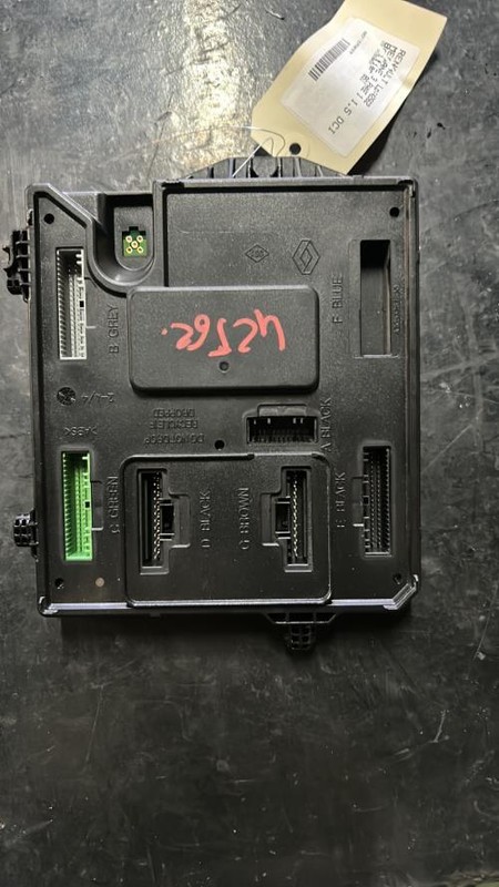 Boitier Bsi Renault Megane 3 Phase 1 284b15986r