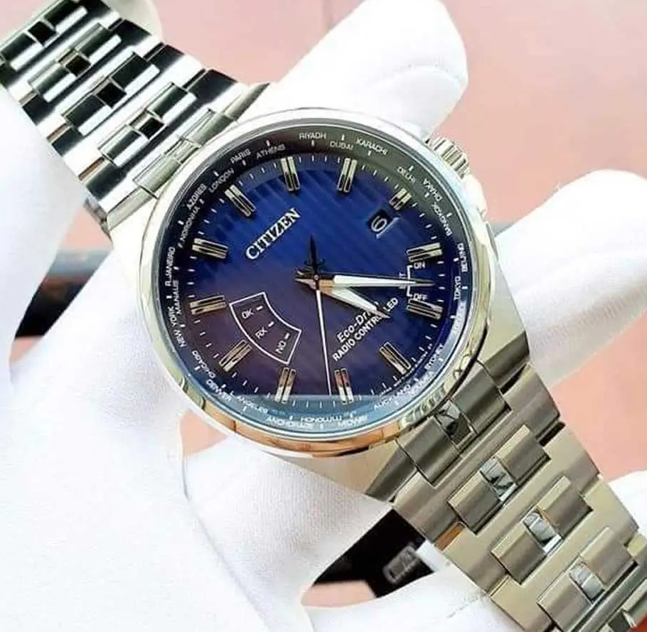 Pre-owned Citizen Eco-drive Radio Controlled Blue Dial Sapphire Crystal Date Cb0160-85l