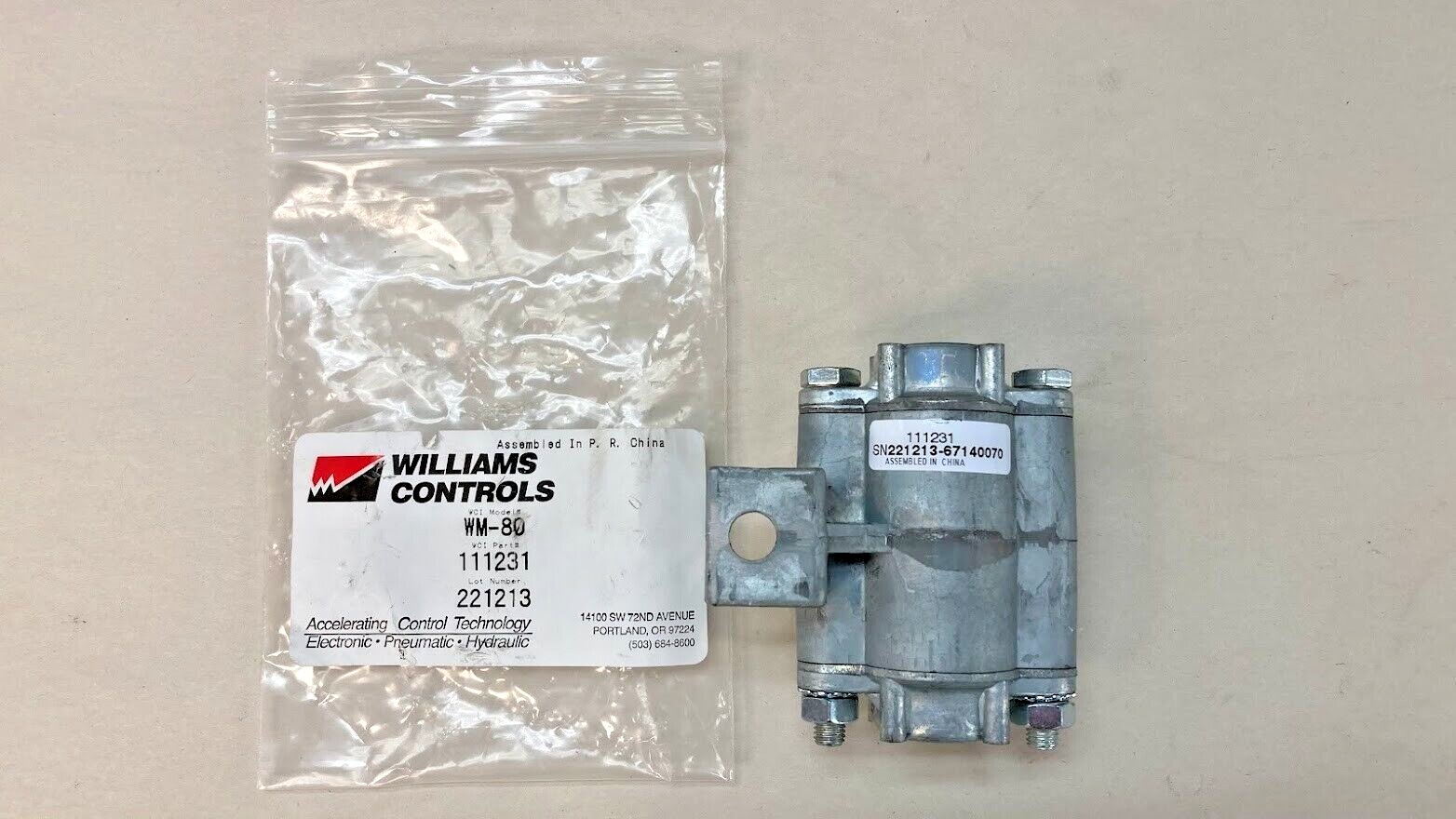 R 111231 / WM-80, WM639A SHUTTLE VALVE - NSN 4820-01-135-2922