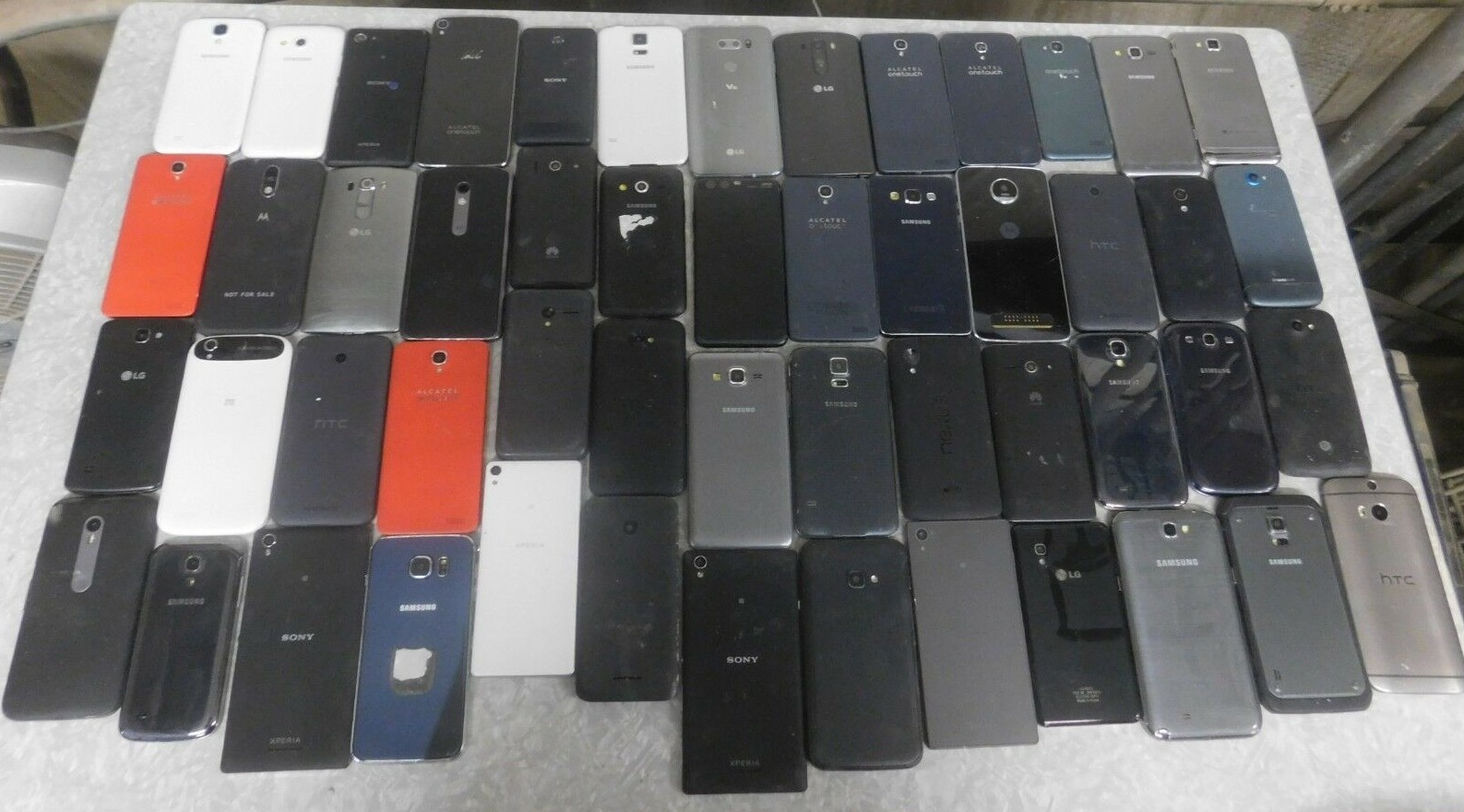 Lot Of Demo/Display Dummy Cell Phones Qty. 52