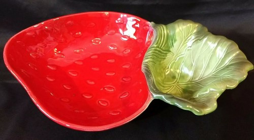 Metlox Poppytrail California Large Ceramic Strawberry Chip & Dip Serving Bowl A+