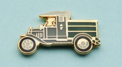 RUC Royal Ulster Constabulary FORD MODEL T TENDER 1914-18 Tie/Lapel Pin Badge