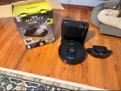 Shark AI Ultra 2-in-1 Robot Vacuum and Mop - Black (RV2610WD)