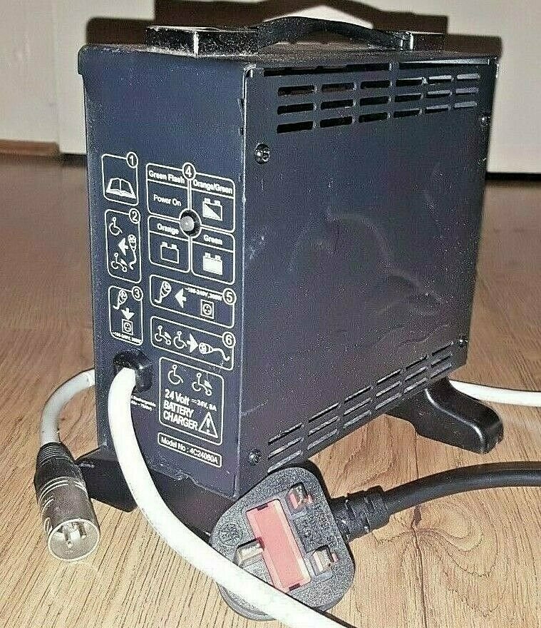 8 Amp 24v CTE HIGH QUALITY Mob Scooter CHARGER FOR 28Ah 75Ah