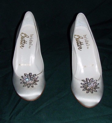 Bridal by Butter Chutes White Satin Pumps Women Size 5.5 M High Heel Shoes, NIB