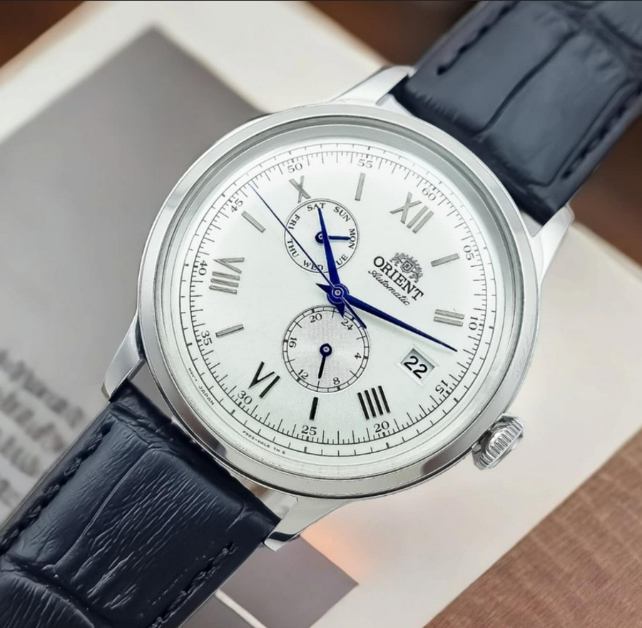 Pre-owned Orient Bambino Ra-ak0701s10b Automatic White Dial Day Date Display Men's Watch