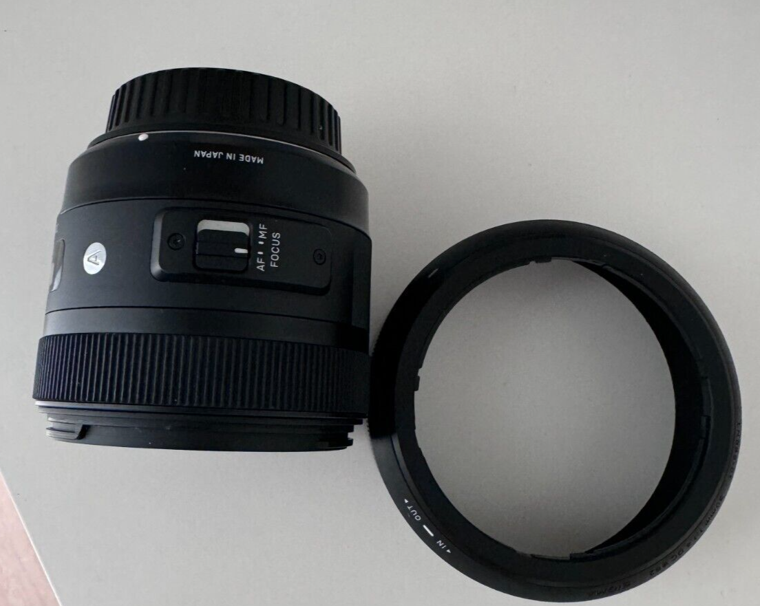 Sigma 30mm f/1.4 DC HSM ART Lens for Canon EOS DSLR Cameras