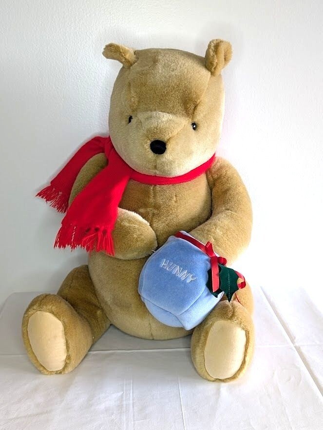 Disney Gund Classic Winnie the Pooh Stuffed Plush 20