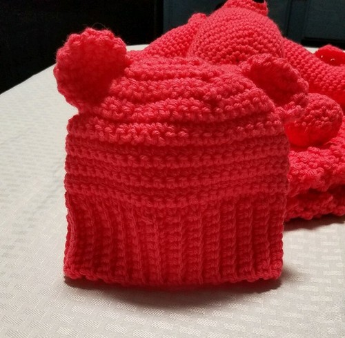 Handmade Crochet Baby Blanket/Hat/Headband/ Bear. Newborn Girl Gift Set. Present