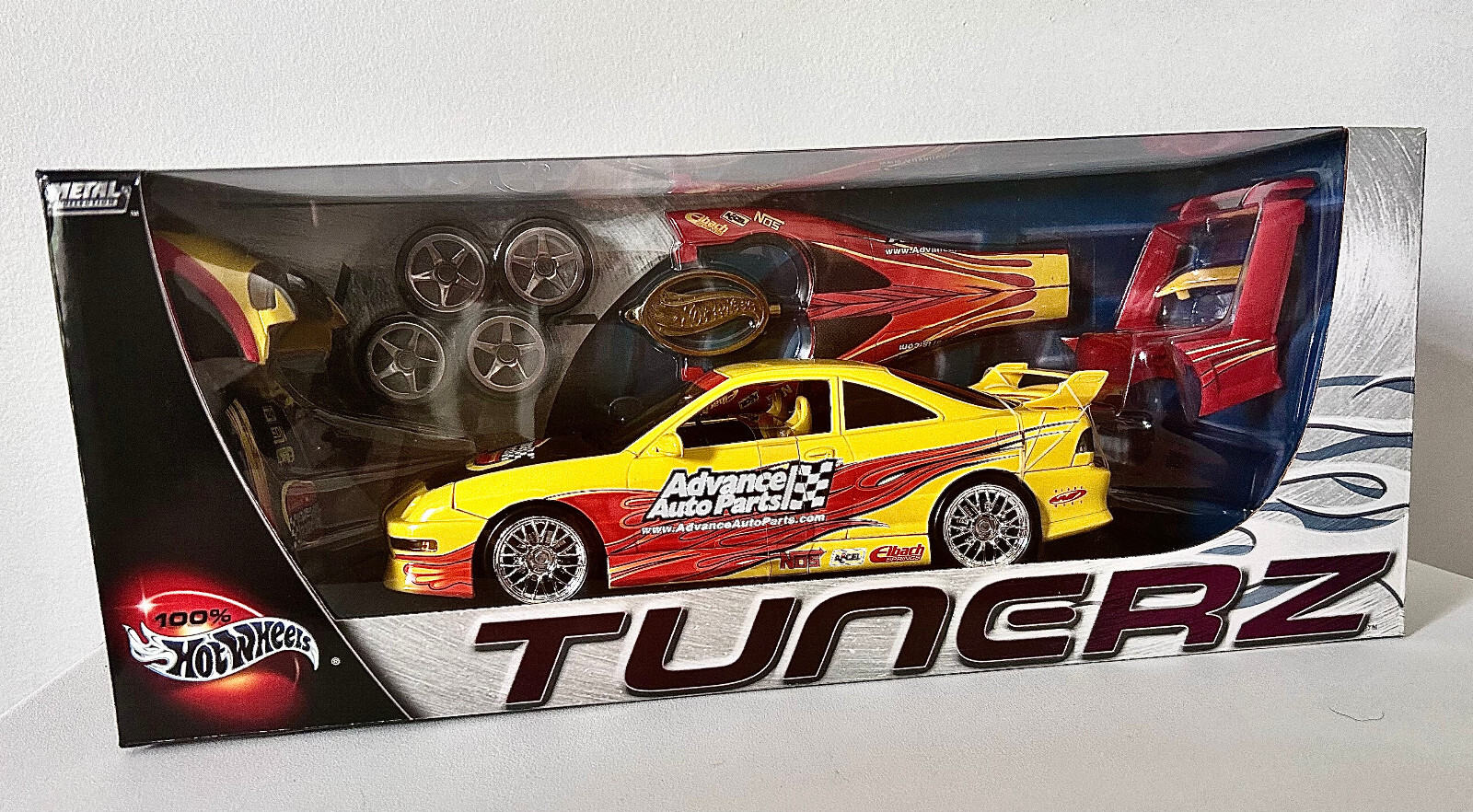 ミニカー TUNERZ Honda Acura Integra Hot Wheels Tunerz Acura Integra Die-cast 1:18 Advance Auto