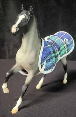 Breyer Molding Co Horse Figure Toy Silver mane Black Braids with horse blanket