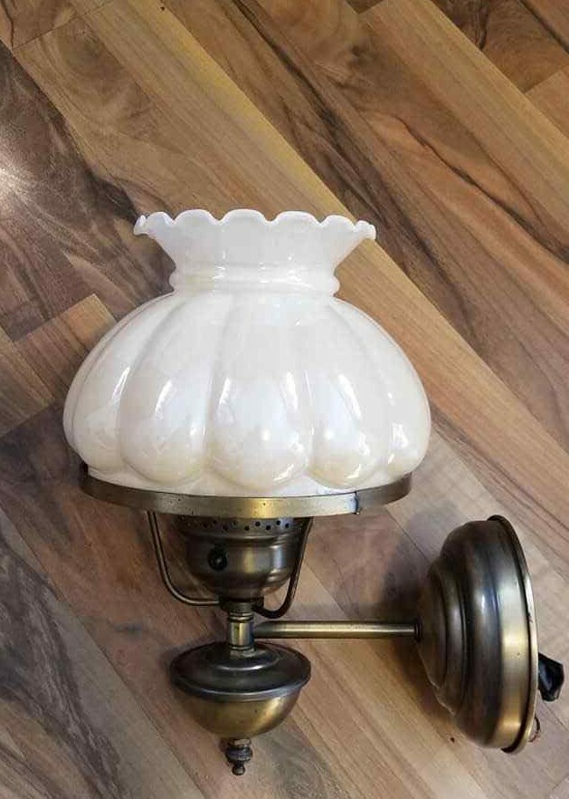 Vintage Cream Pearized Glass Hurricane Shade Brass Wall Sconce Lamp light elec