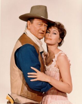 John Wayne James Caan Robert Mitchum Eldorado Studio Photo Framing Print 8 x 10