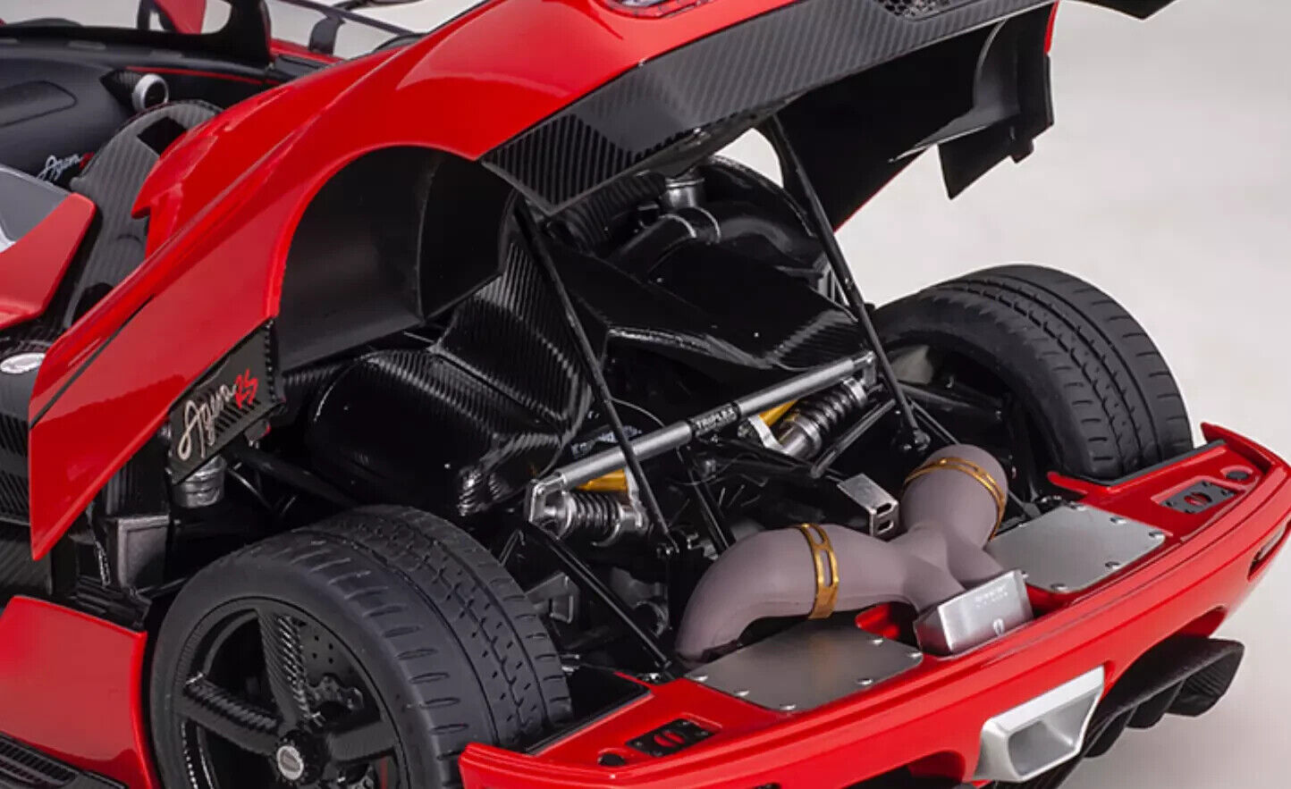 1/18 Koenigsegg Agera RS Chili Red W/Black Accents Model Car 1/18 Koenigsegg Agera RS Chili Red W/Black Accents Model Car