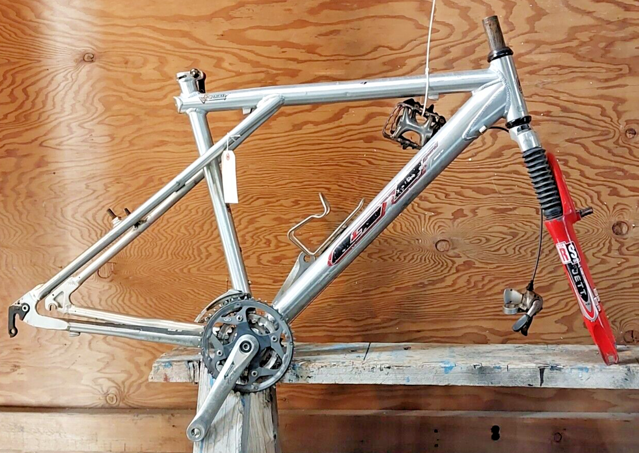 GT RICOCHET OLD MTB フレーム Vintage GT Ricochet Frame 1997 MTB Mountain Bike 7000 Alloy