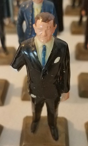 Vintage-MARX-Presidents-Mixed-Set of 36-Hard Plastic-Toy-Figures-late-1960's