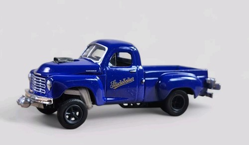 Studebaker 2R トラックミニカーセット8台 Studebaker 2R トラックミニカーセット8台 - メルカリ