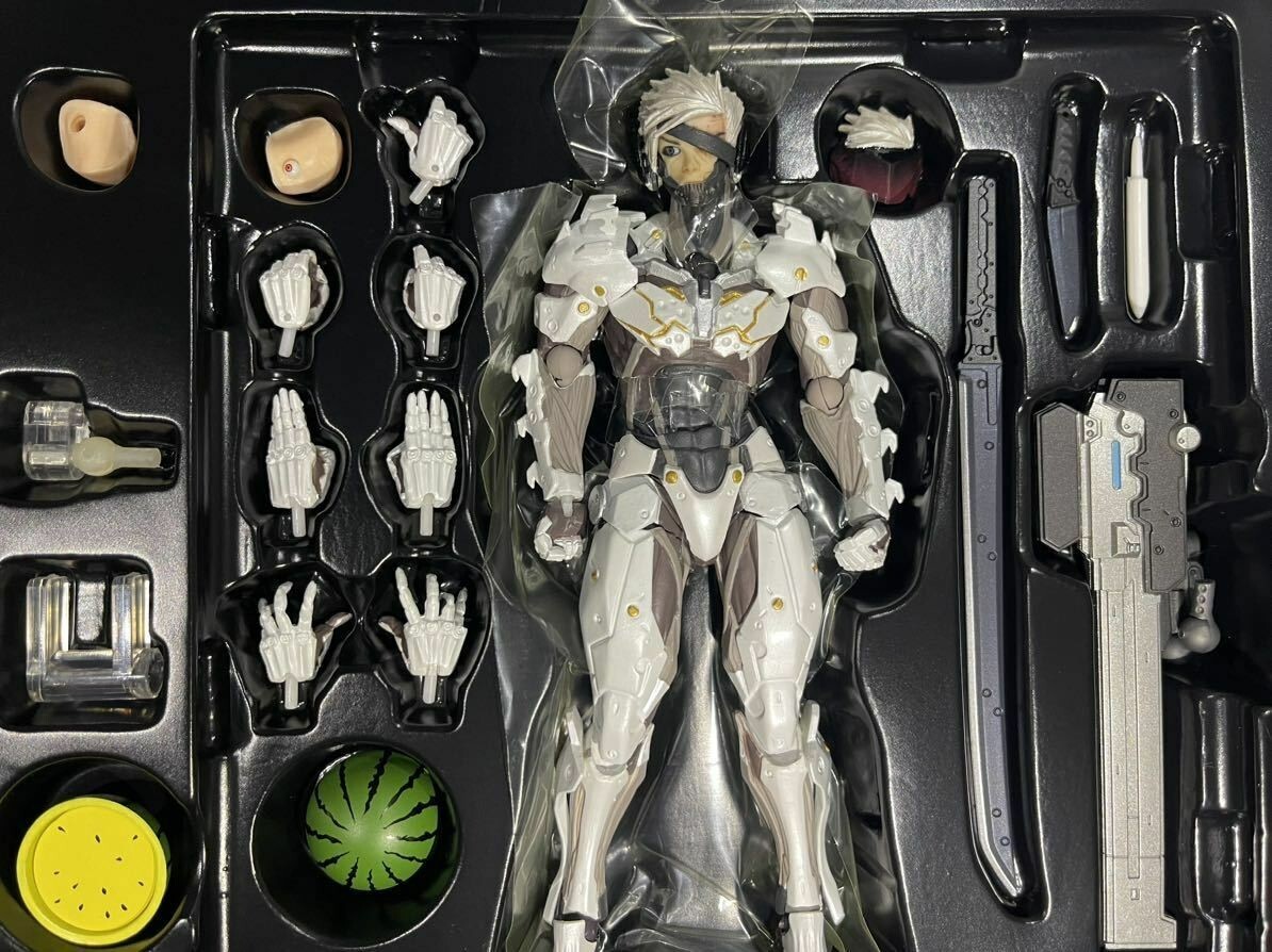 Metal Gear Rising Revengence Revoltech Yamaguchi 140 Raiden