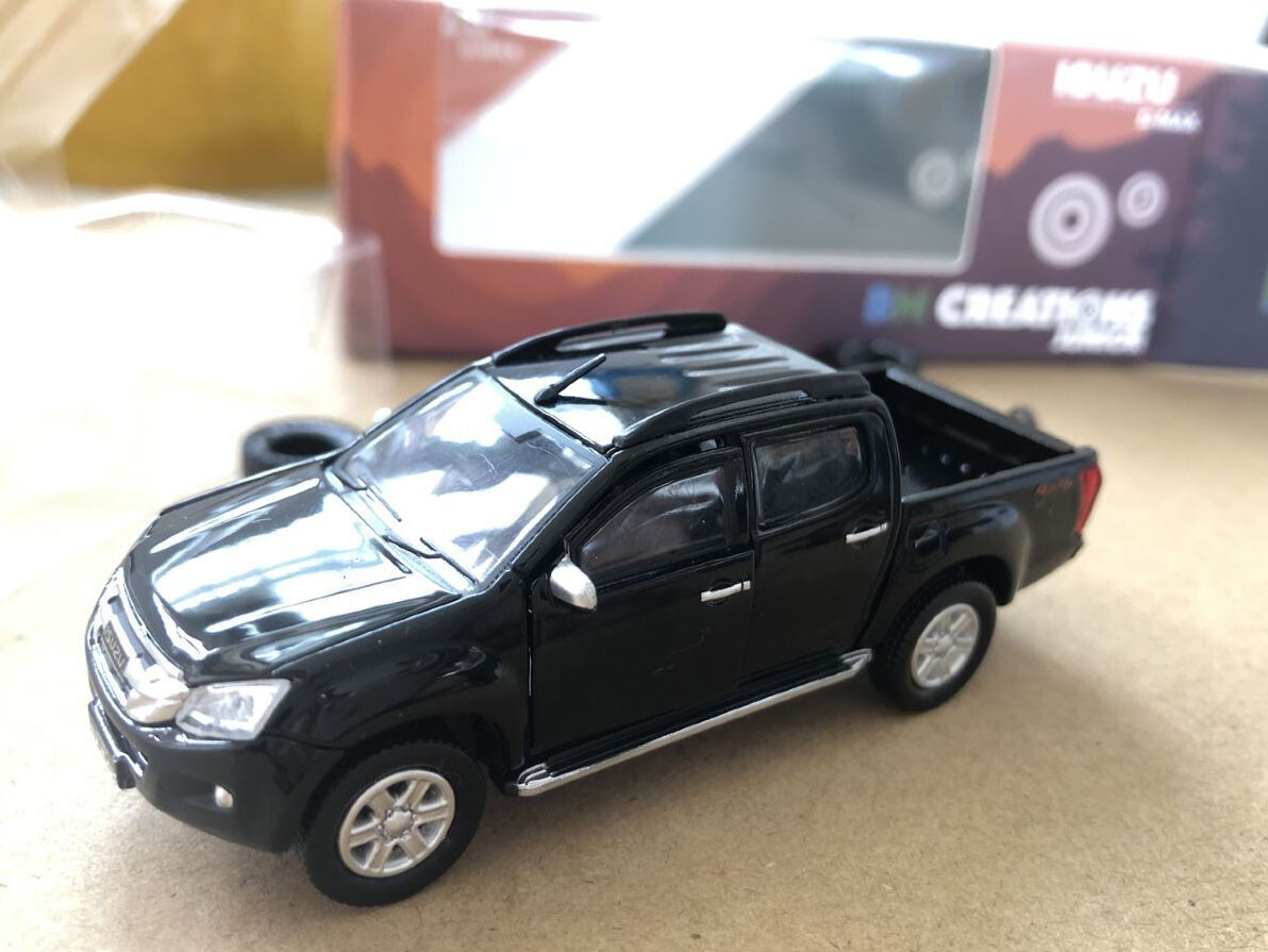 いすゞ　ＤーＭＡＸ　ミニカー　2個セット いすゞ DーMAX ミニカー 2個セット