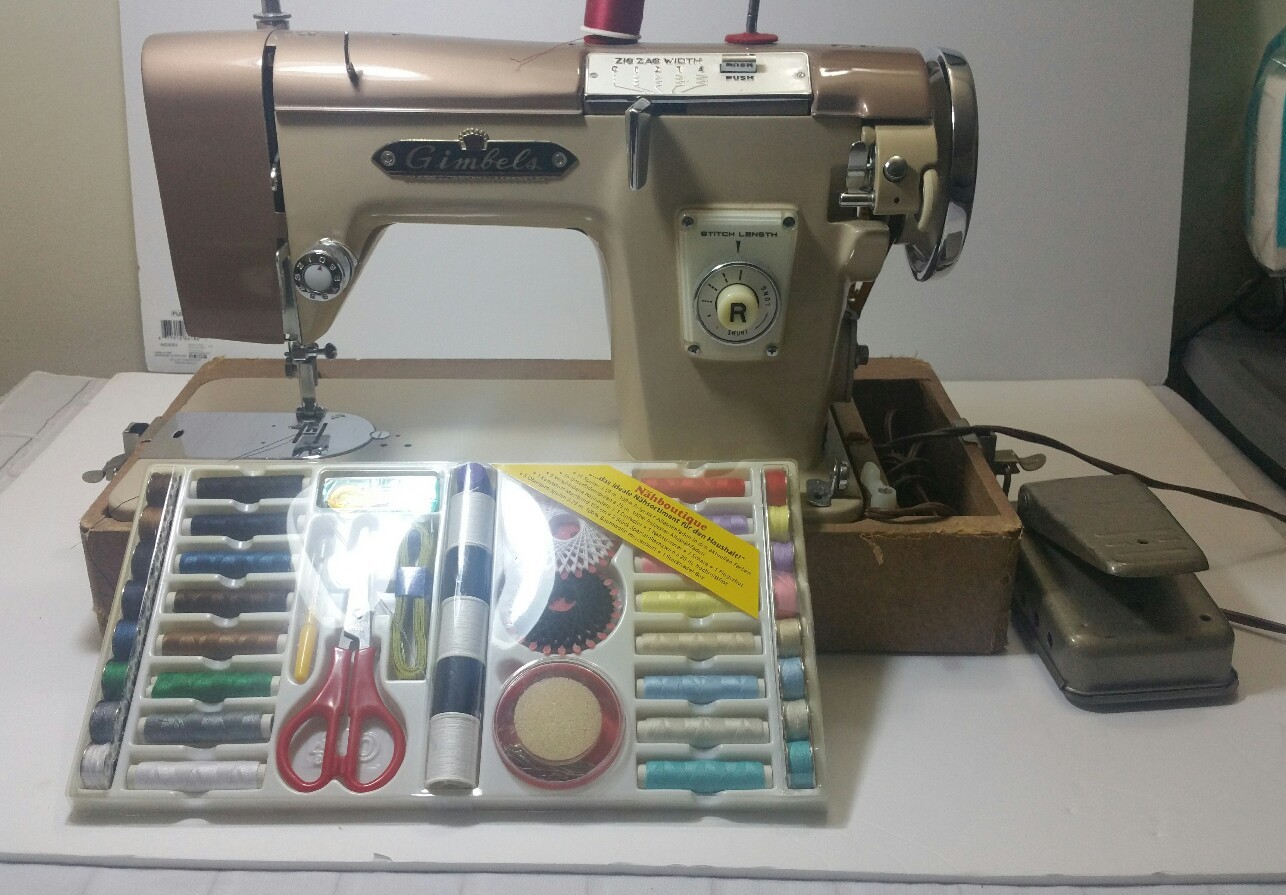 Vintage Gimbels De Luxe Sewing Machine Foot Pedal Bobbing Included Made In Japan
