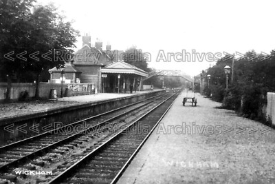 Dpp-62 Platforms & Bridge, Railway Station, Wickham, Hampshire 1910. Photo
