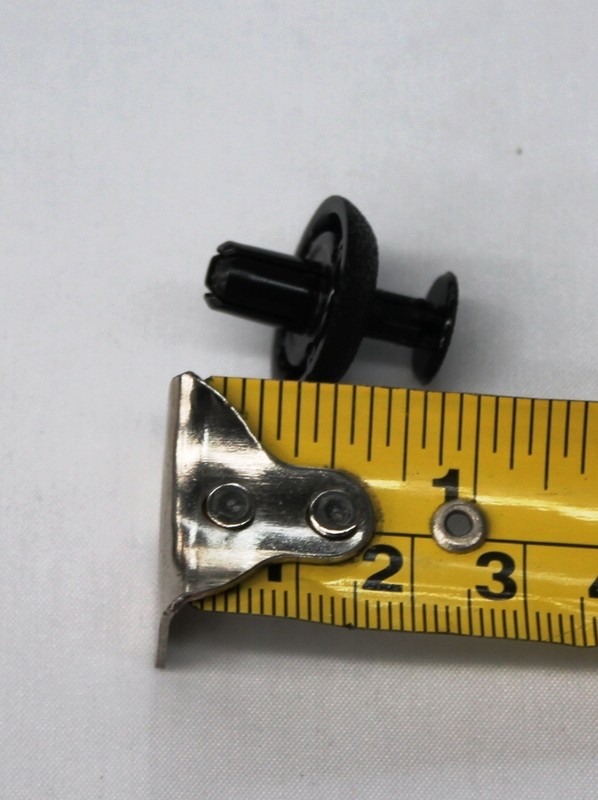 TOYOTA ENGINE COVER TRIM CLIPS 10 PACK 9046707217 VARIOUS MODELS NEW