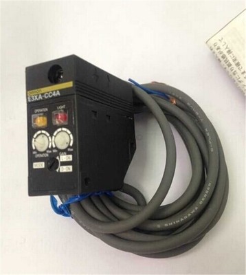1Pc New Omron Plc E3XA-CC4A qz