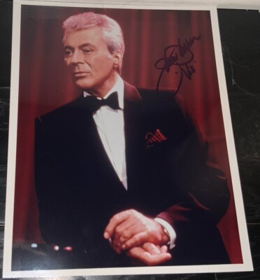 James Darren as Vic Fontaine Signature 8x10 Star Trek Deep Space 9