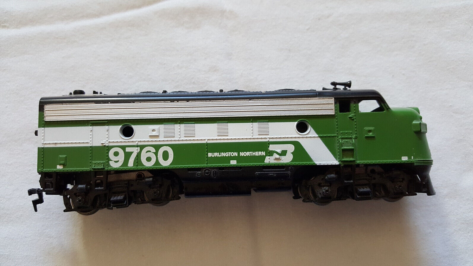 Athearn HO Scale Burlington Northern F7A Diesel Locomotive Athearn HO Scale Burlington Northern F7A Diesel Locomotive