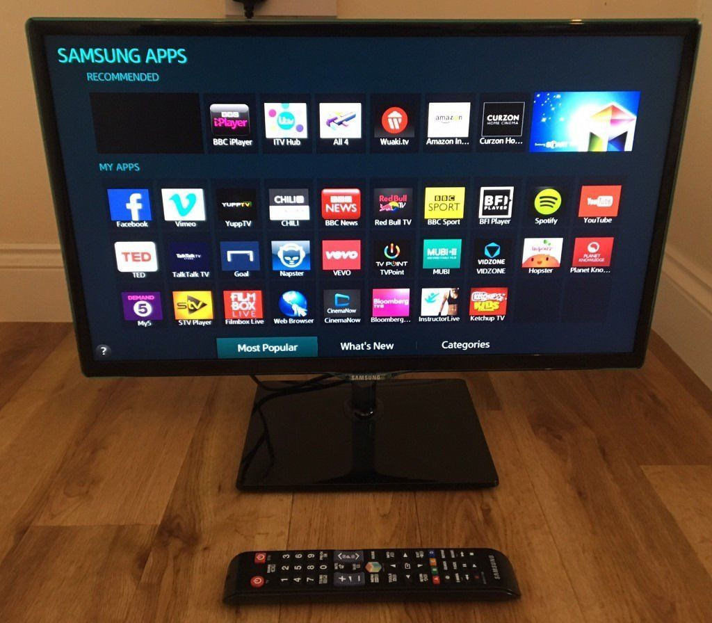 SAMSUNG Smart 27" LED TV 1080p Freeview Warranty in Brentry