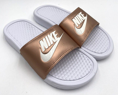 NEW Nike BENASSI JDI Women's Slide White Metallic Red Bronze US Sz 5 343881-108