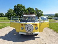 1975 Volkswagen T2 Campervan