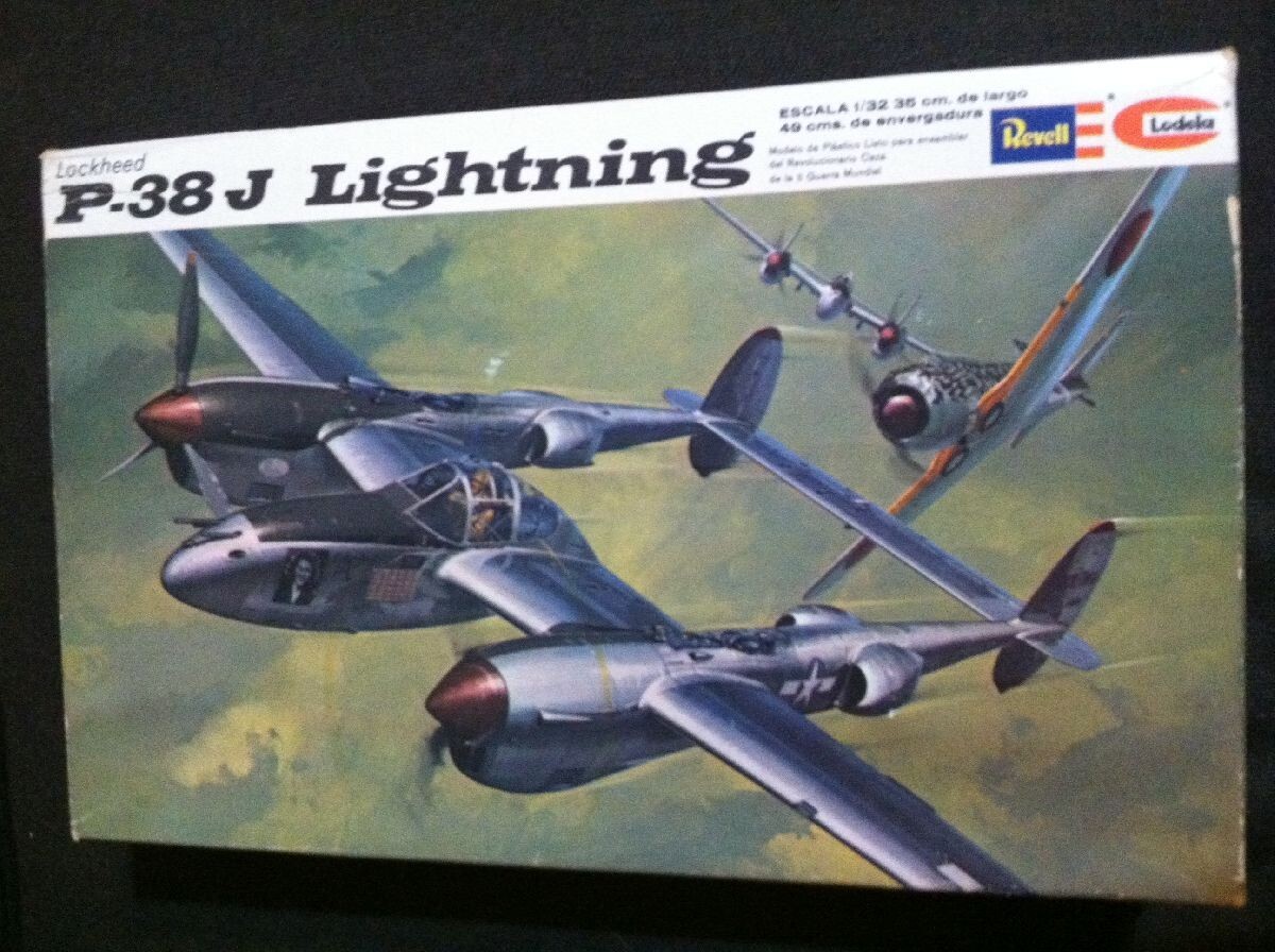 レベル 1/32 P-38J ライトニング 完成品 P-38J ライトニング (プラモデル) - ホビーサーチ ミリタリープラモ