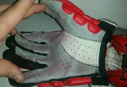 HARROW TORRENT 13.5 INCH LACROSSE GLOVES RED SILVER BLACK