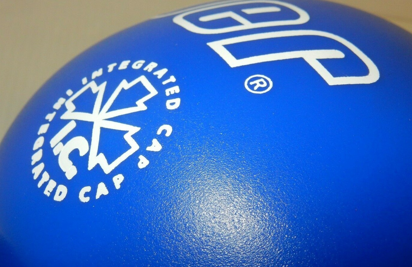 NEW NOS COOPER FLEXFORM SP6 YOUTH HOCKEY SHOULDER PADS - SIZE: YOUTH MEDIUM