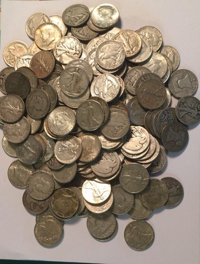 $100 FACE SILVER HALVES WALKERS FRANKLINS AND KENNEDY HALVES NICE SELECTION 90%