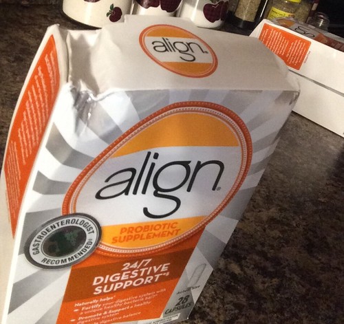 Align Probiotic Supplement - 28 capsules DENTED BOX EXP. 10/19