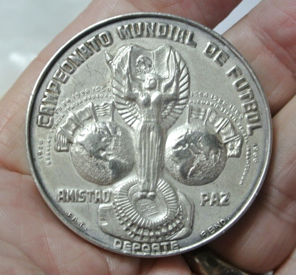 Medalla Conmemorativa al Mundial de Futbol Mexico 1970 Copa