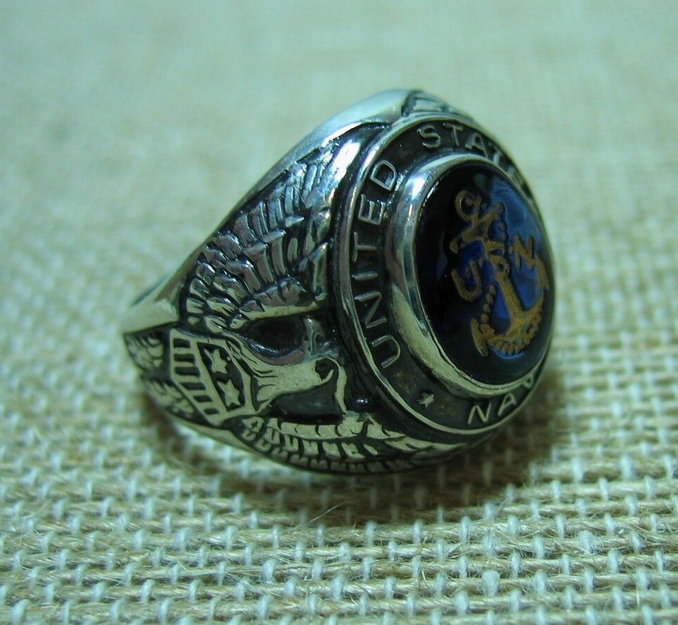 Vintage WW11 Sterling United States Navy Ring w/Carved Darkest Blue Stone SZ 10