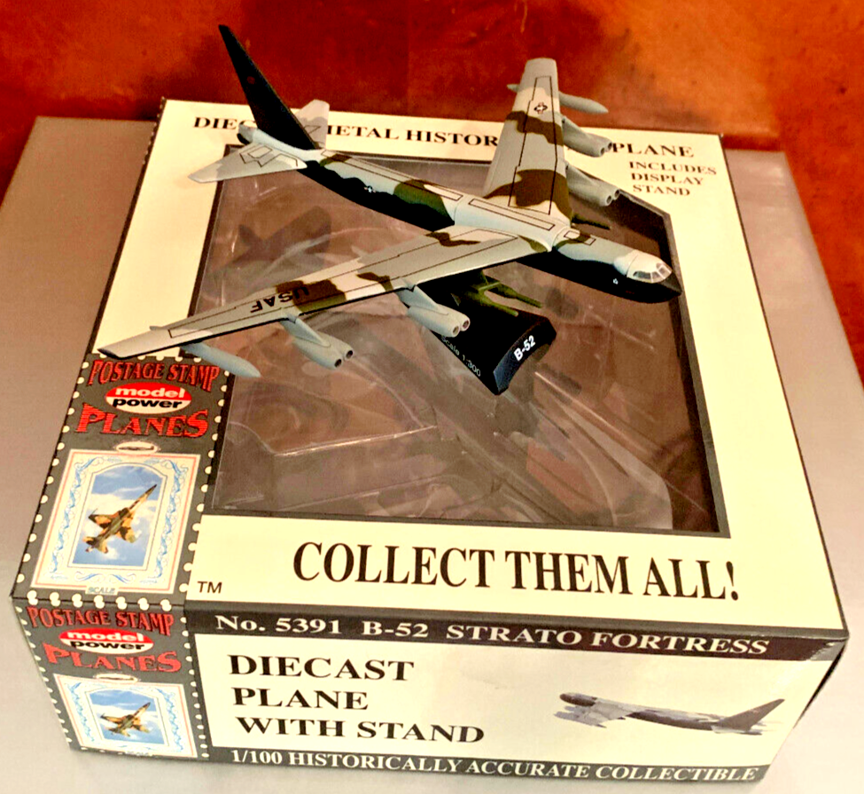 コレクターの方、必見！激レア！B-52 STRATOFORTRESS プラモデル コレクターの方、必見！激レア！B-52 STRATOFORTRESS プラモデル