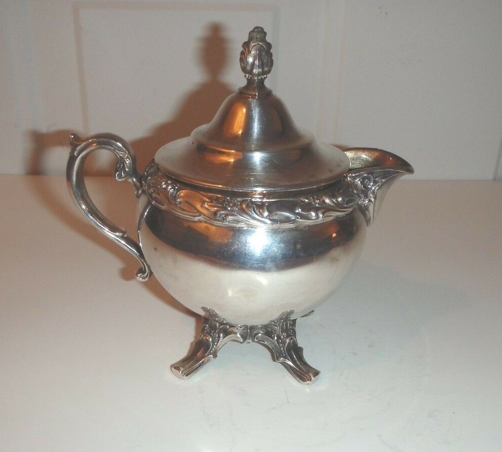 Rogers & Bro Exquisite 4603 Silverplate Creamer with Lid