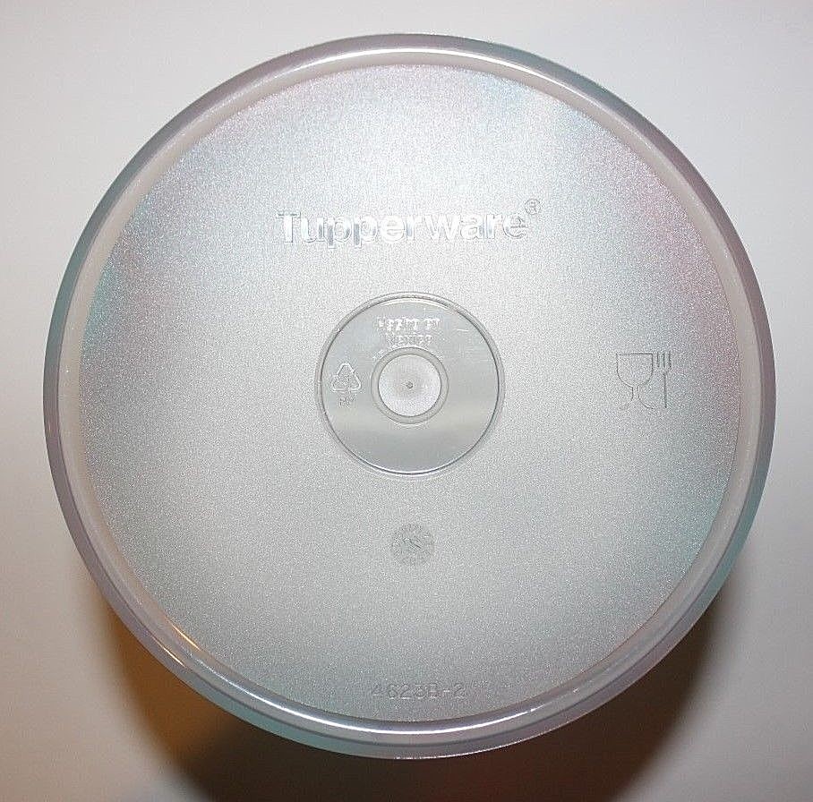 Tupperware Canister Christmas Elf Red & Blue 2 Cup Candy Container TupperElf