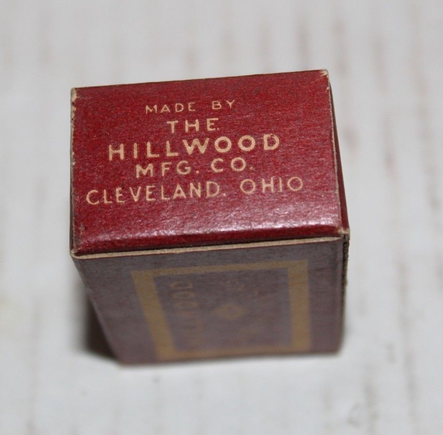 Hillwood Quality Blued Sterilized Tacks Hillwood MFG Cleveland Ohio NO.11 Vtg