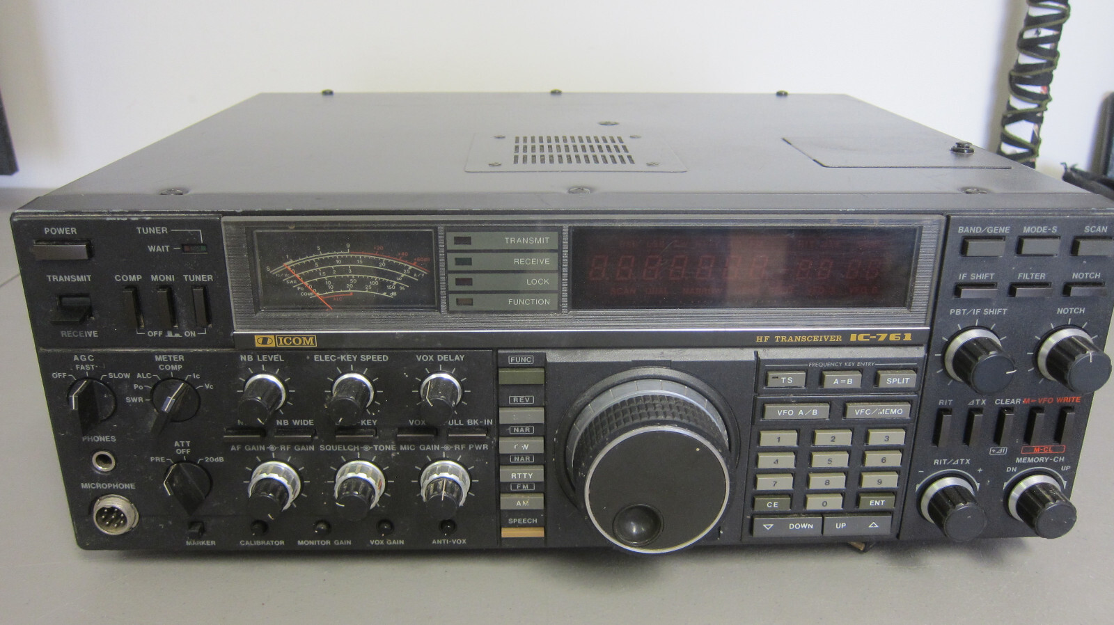 ICOM IC-741 HF TRANSCEIVER トランシーバー ジャンク ICOM IC-741 HF