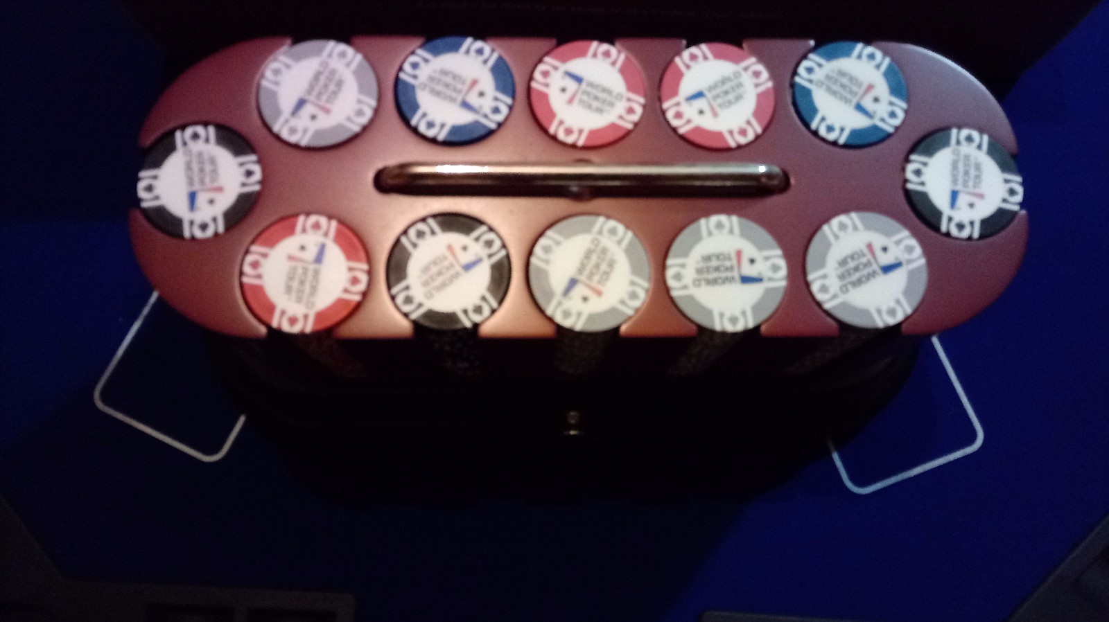 POKER FOLDING TABLE TOP 52 INCHS X 52 INCHS