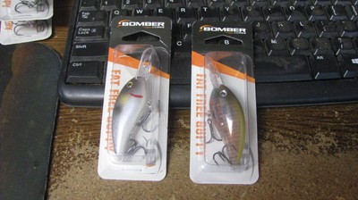 Bomber crankbaits, ''fat free guppy'', 2 ct, 2 colors, free shipping