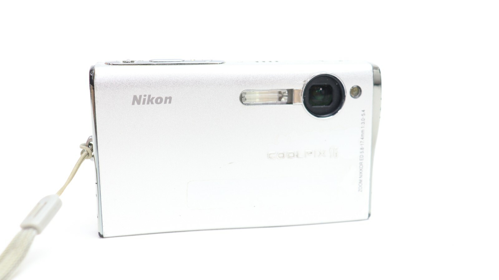 Nikon COOLPIX S6 Silver 6MP 3x Optical Zoom Wi-Fi 3 Nikon COOLPIX S6 Silver 6MP 3x Optical Zoom Wi-Fi 3