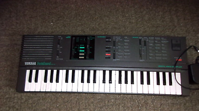 Buy used Vintage Yamaha PortaSound VSS-100 Keyboard Made in Japan