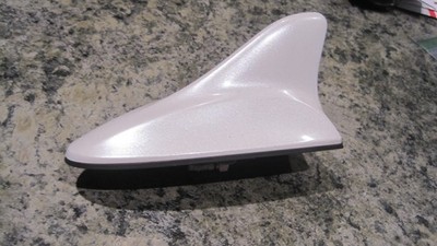 HYUNDAI GENESIS 2011 SHARK FIN Антенна WHITE SATIN 96555-3M500NAT оригинальный